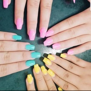 Meet your Posher, Hannah